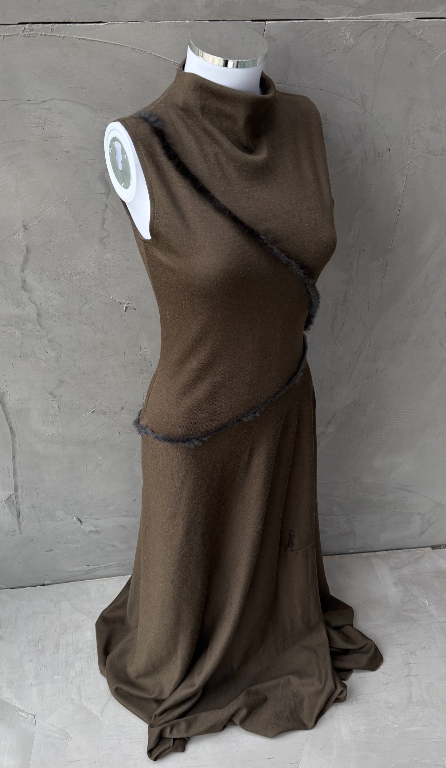 Kenzo Wool Maxi Dress with Fur Trim Details – S-on a concrete background