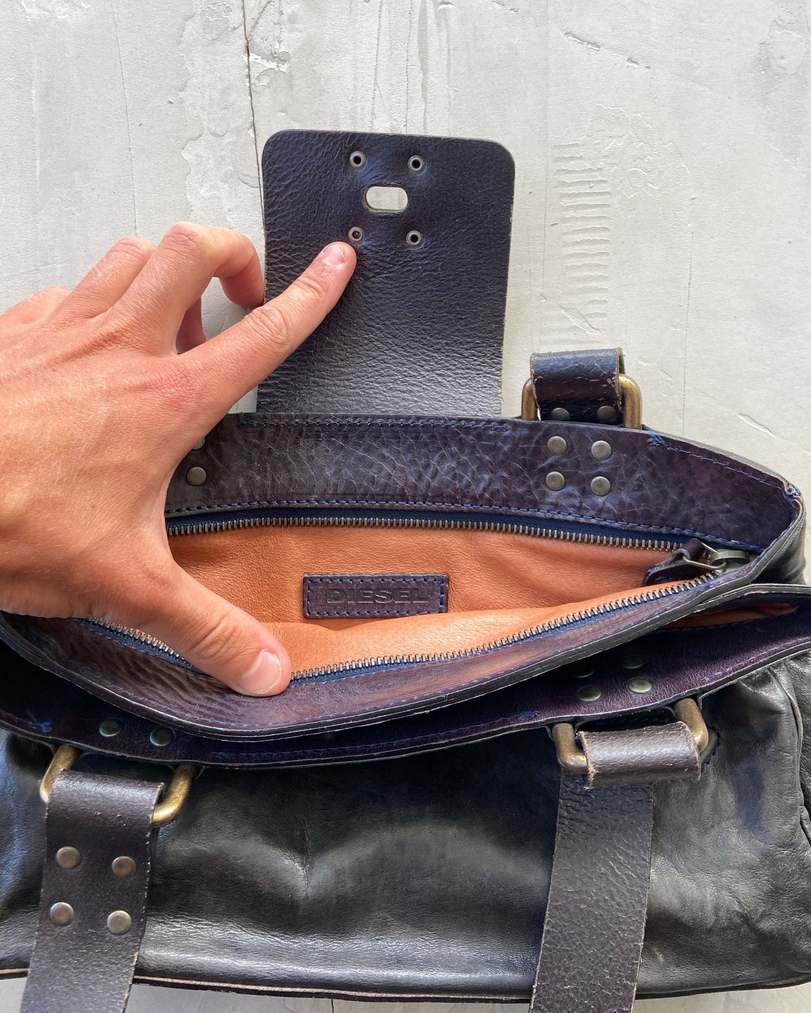 DIESEL 2000'S LEATHER SHOULDER BAG