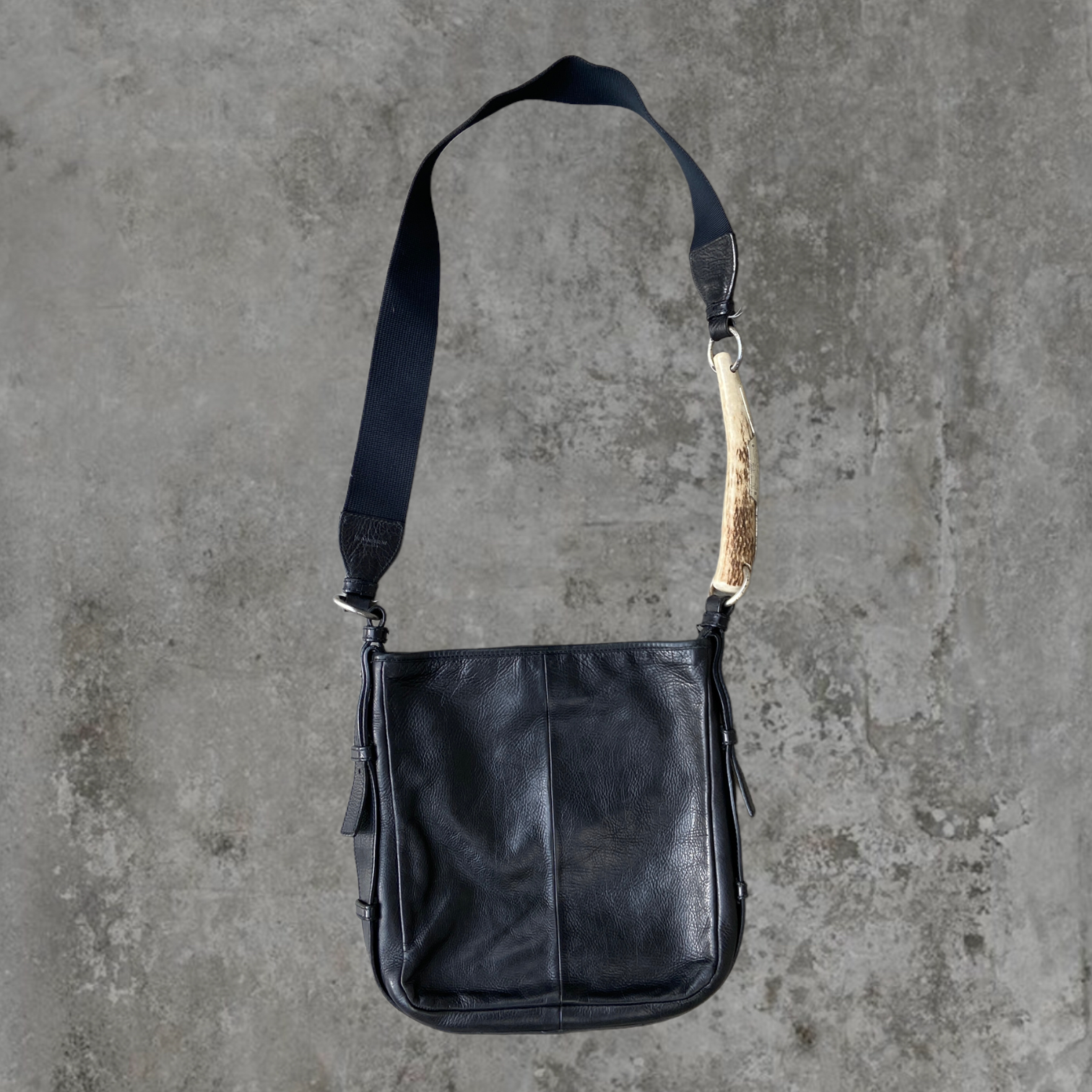 SS02 YVES SAINT LAURENT YSL LEATHER MOMBASA BAG