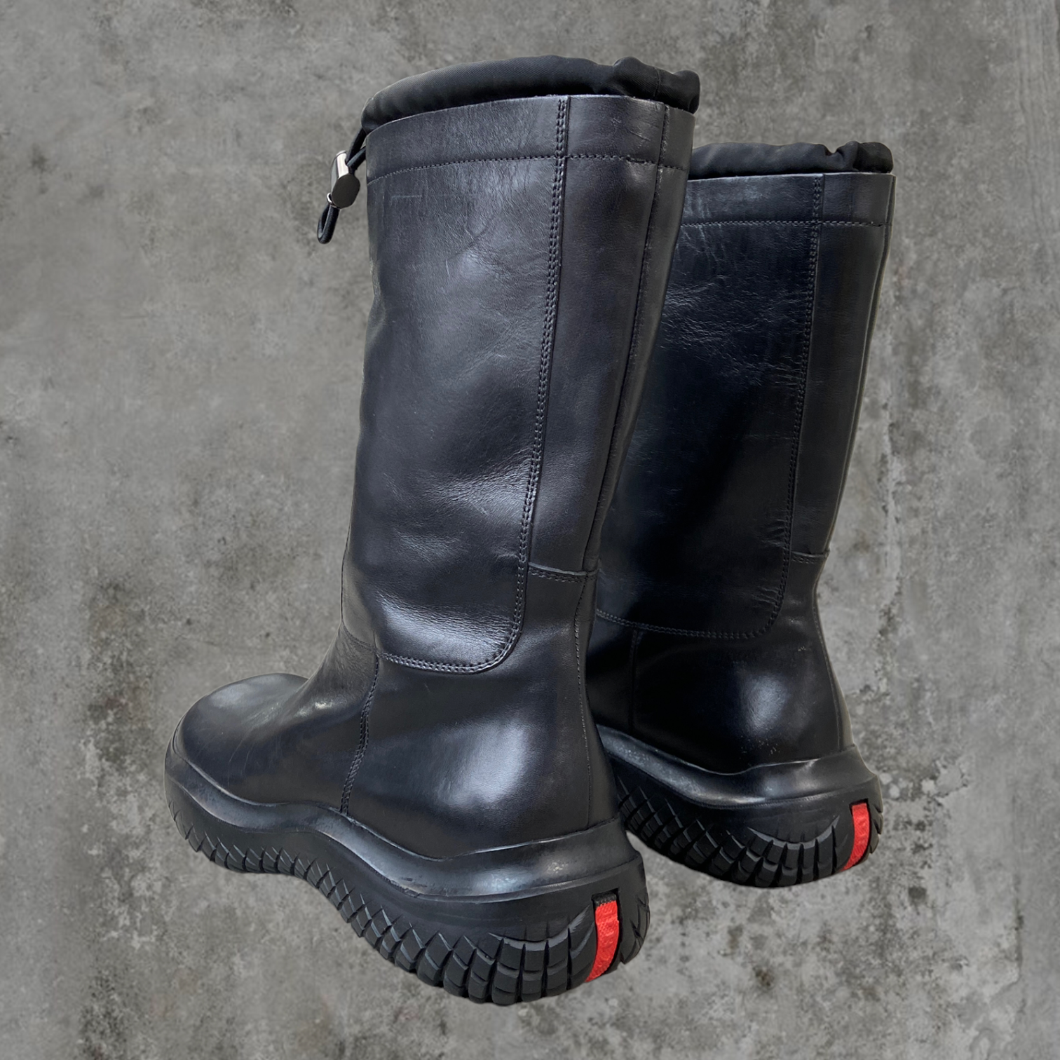 AW99 PRADA VIBRAM LEATHER TOGGLE BOOTS - EU 39.5