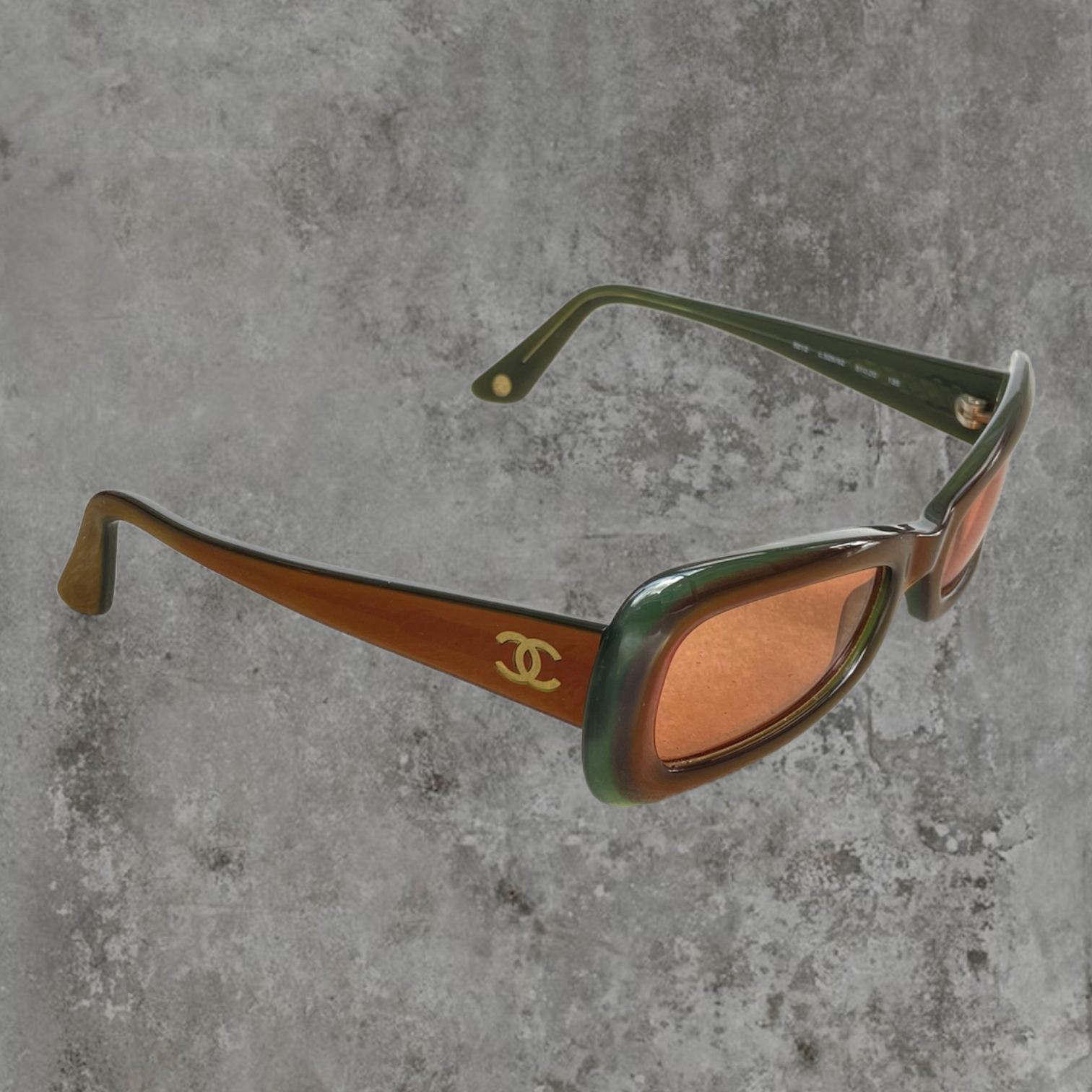 CHANEL CC IRIDESCENT SUNGLASSES