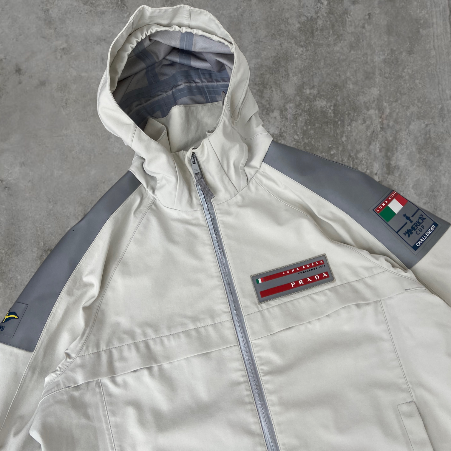 PRADA LUNA ROSSA CHALLENGE 2013 RACING JACKET - L