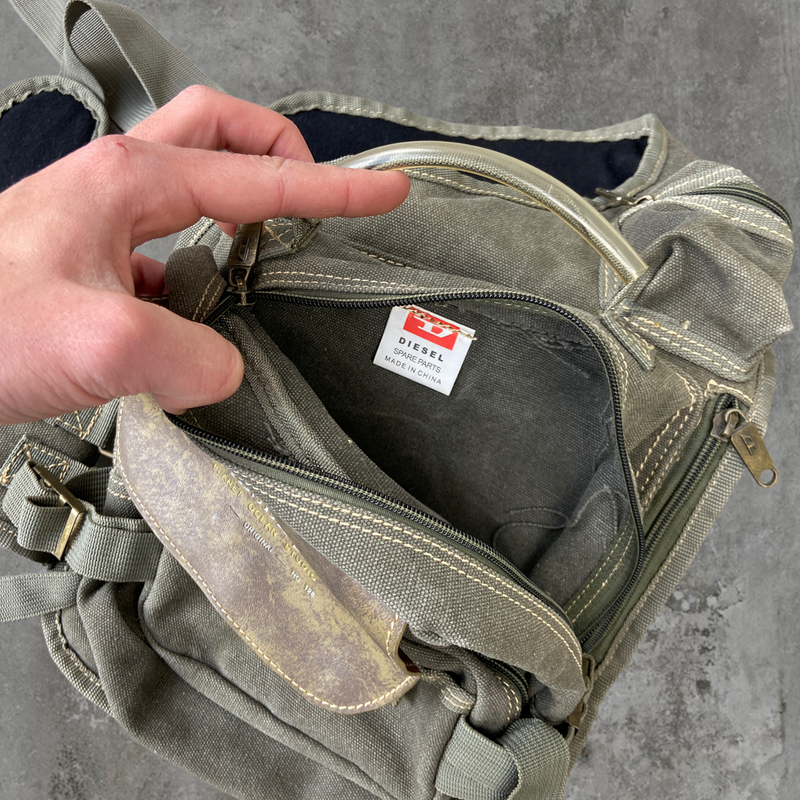 DIESEL 2000'S UTILITY SLING BAG