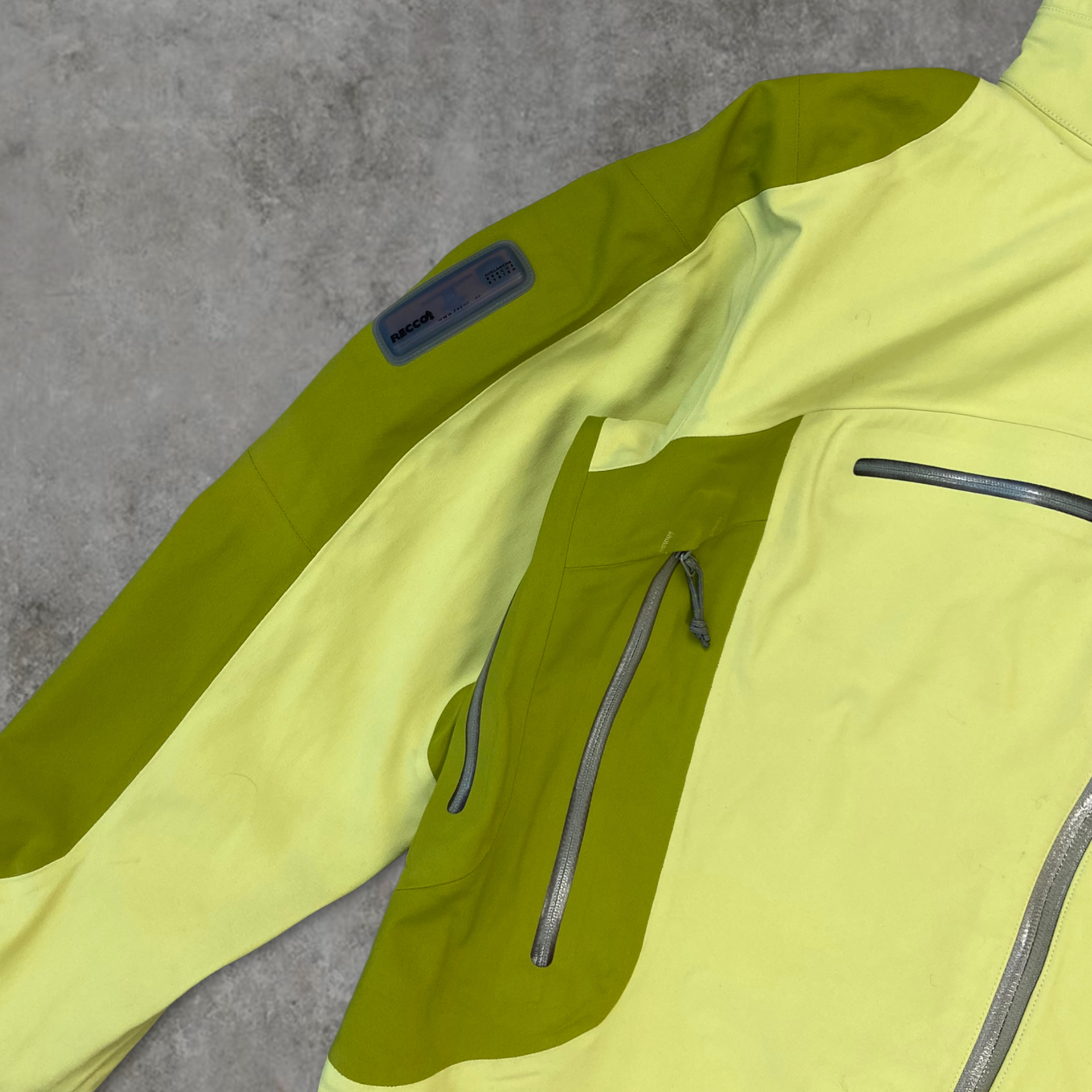 ARCTERYX 2006 SIDEWINDER GORE-TEX JACKET - M