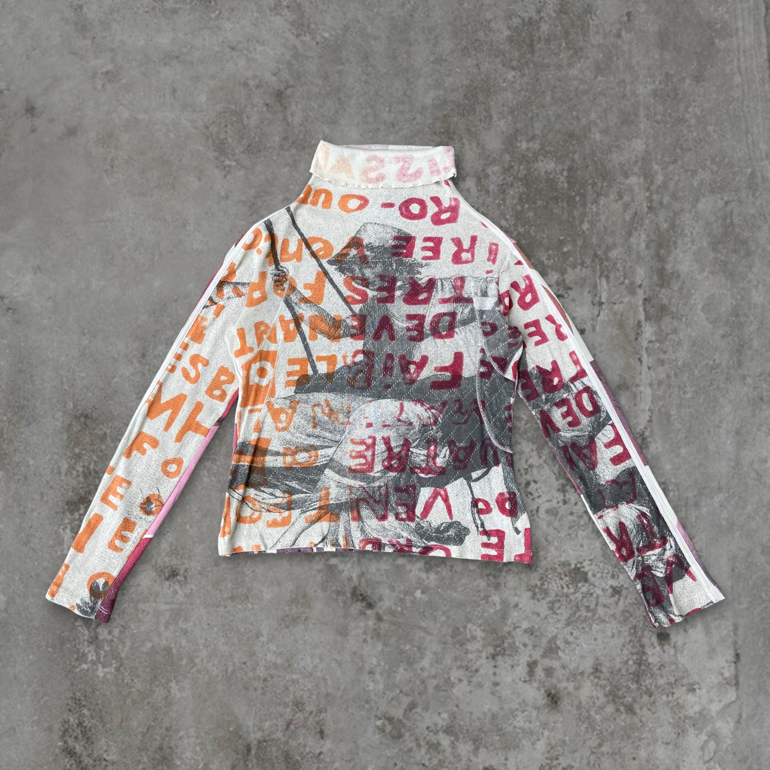 CUSTO BARCELONA GRAPHIC LONG-SLEEVE TOP - M