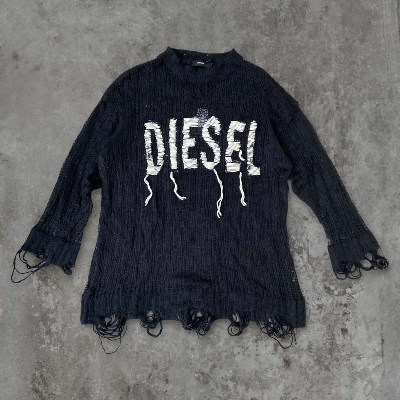 DIESEL DISTRESSED KNIT JUMPER - M