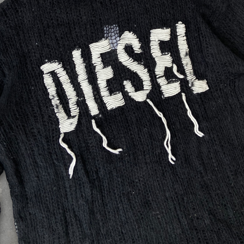 DIESEL DISTRESSED KNIT JUMPER - M