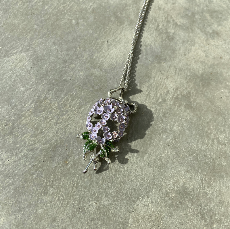 VIVIENNE WESTWOOD FLOWER SKULL NECKLACE